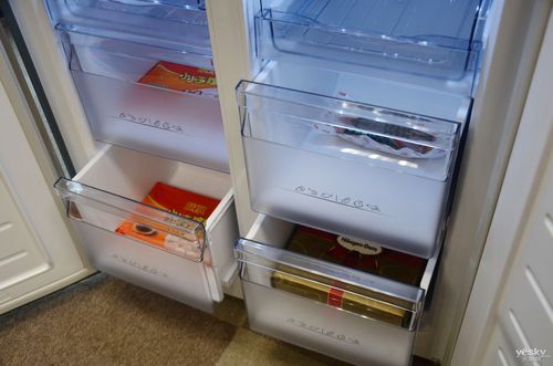 美的冰箱有臭味怎么办(保洁工教你3招冰箱异味如何彻底消除)